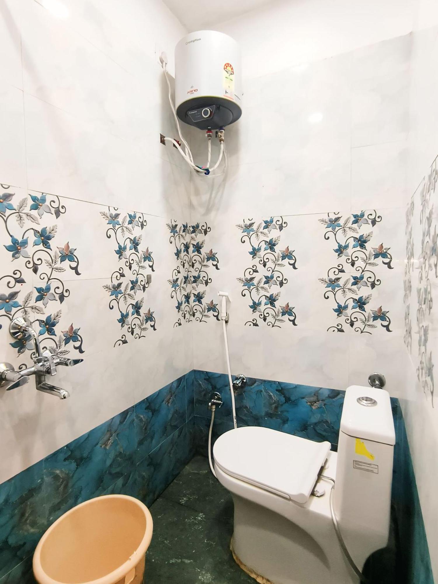 Shree Trilokeshwar Guesthouse Ujjain Bagian luar foto