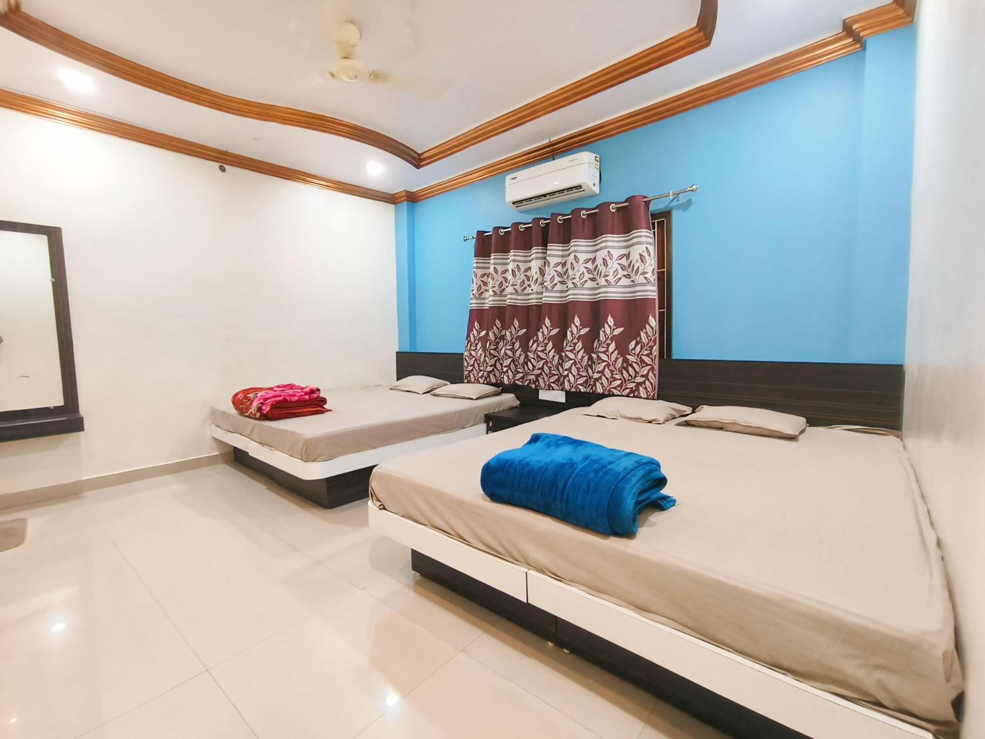Shree Trilokeshwar Guesthouse Ujjain Bagian luar foto